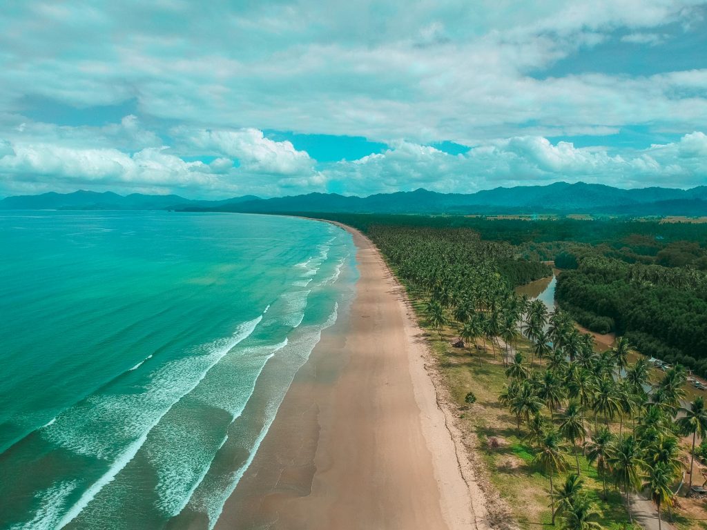 White beach, turquoise water palawan, philippines