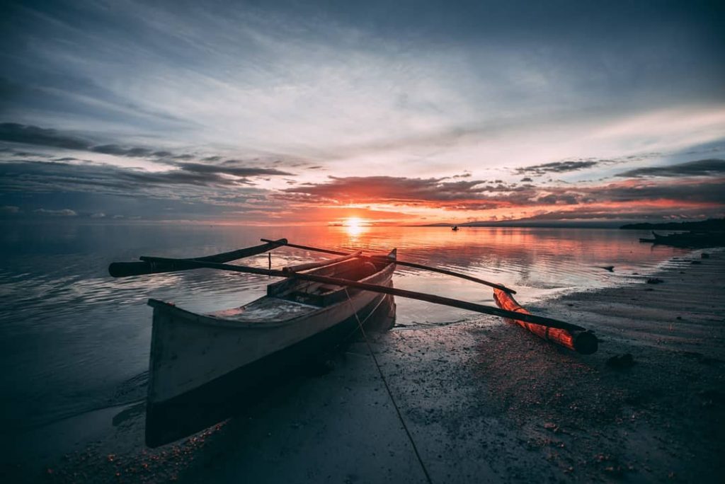 sunset banga boat, philippines
