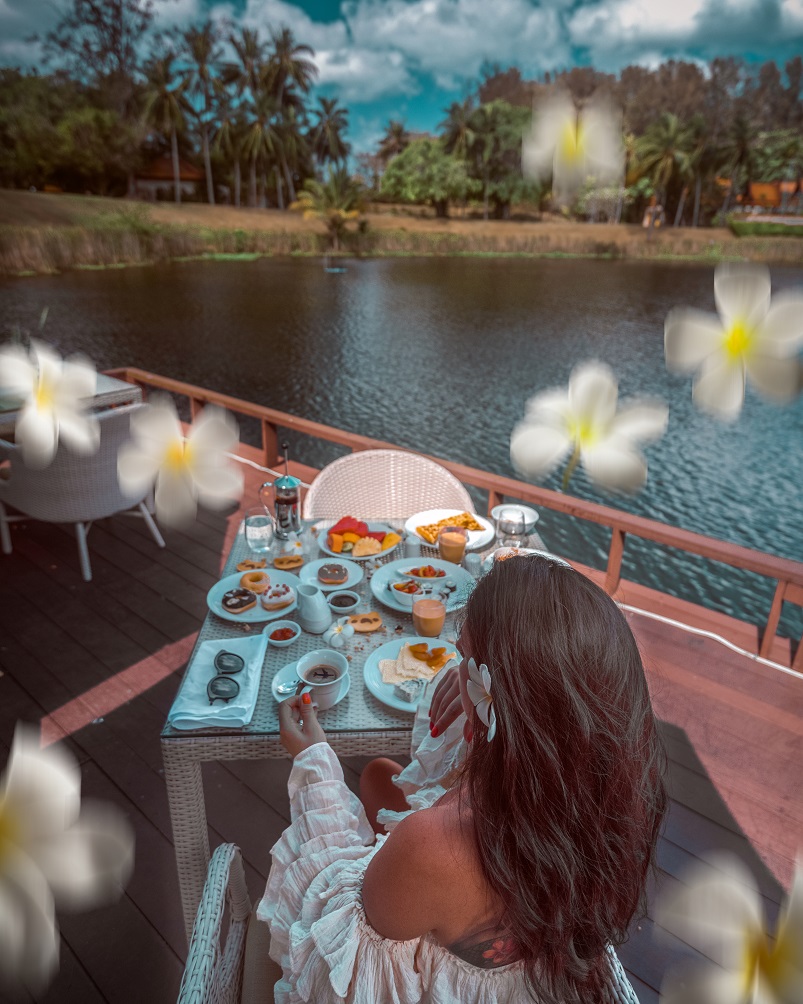 breakfast at Banyan Tree